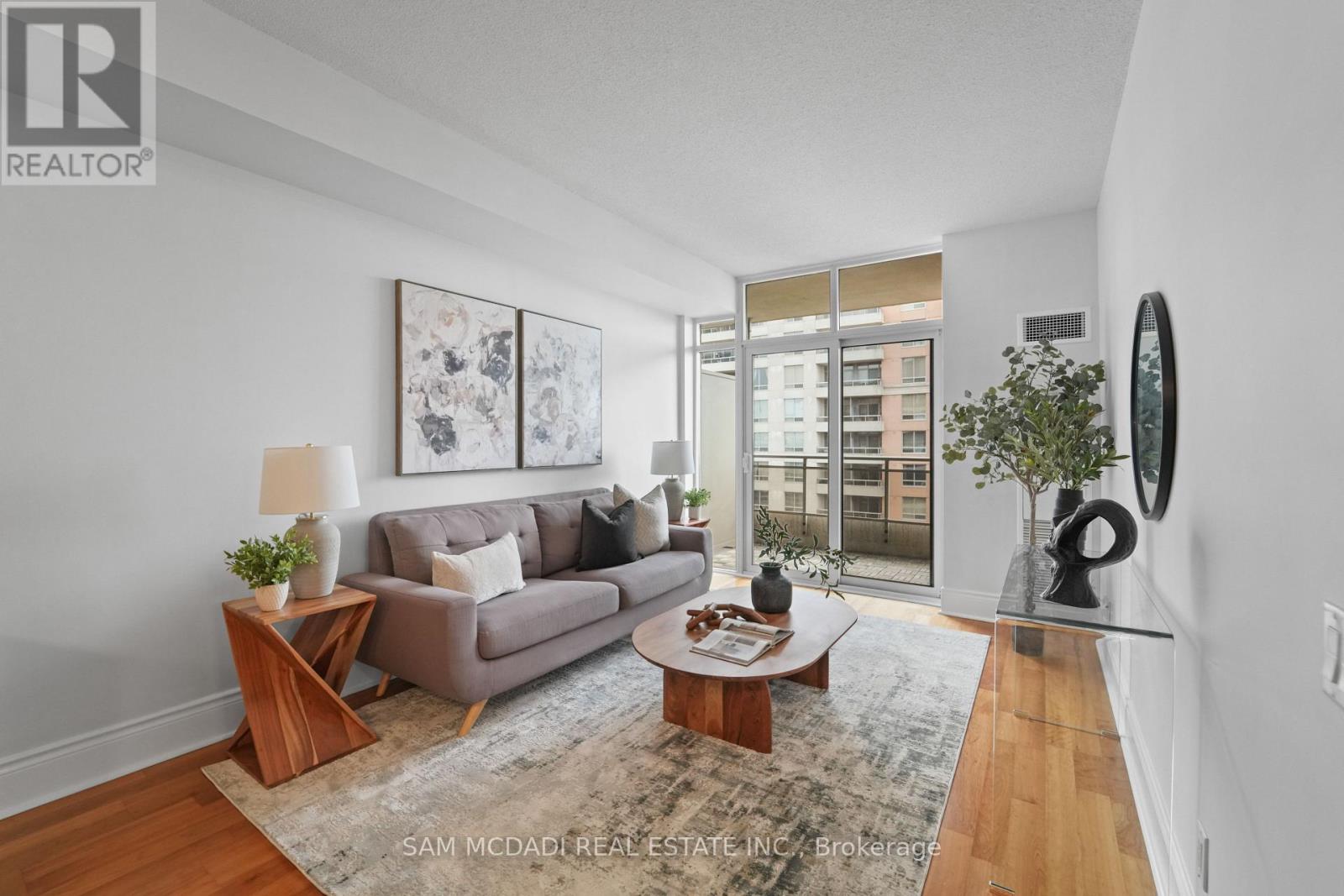 2002 - 5229 Dundas Street W, Toronto, Ontario  M9B 6L9 - Photo 9 - W12674050