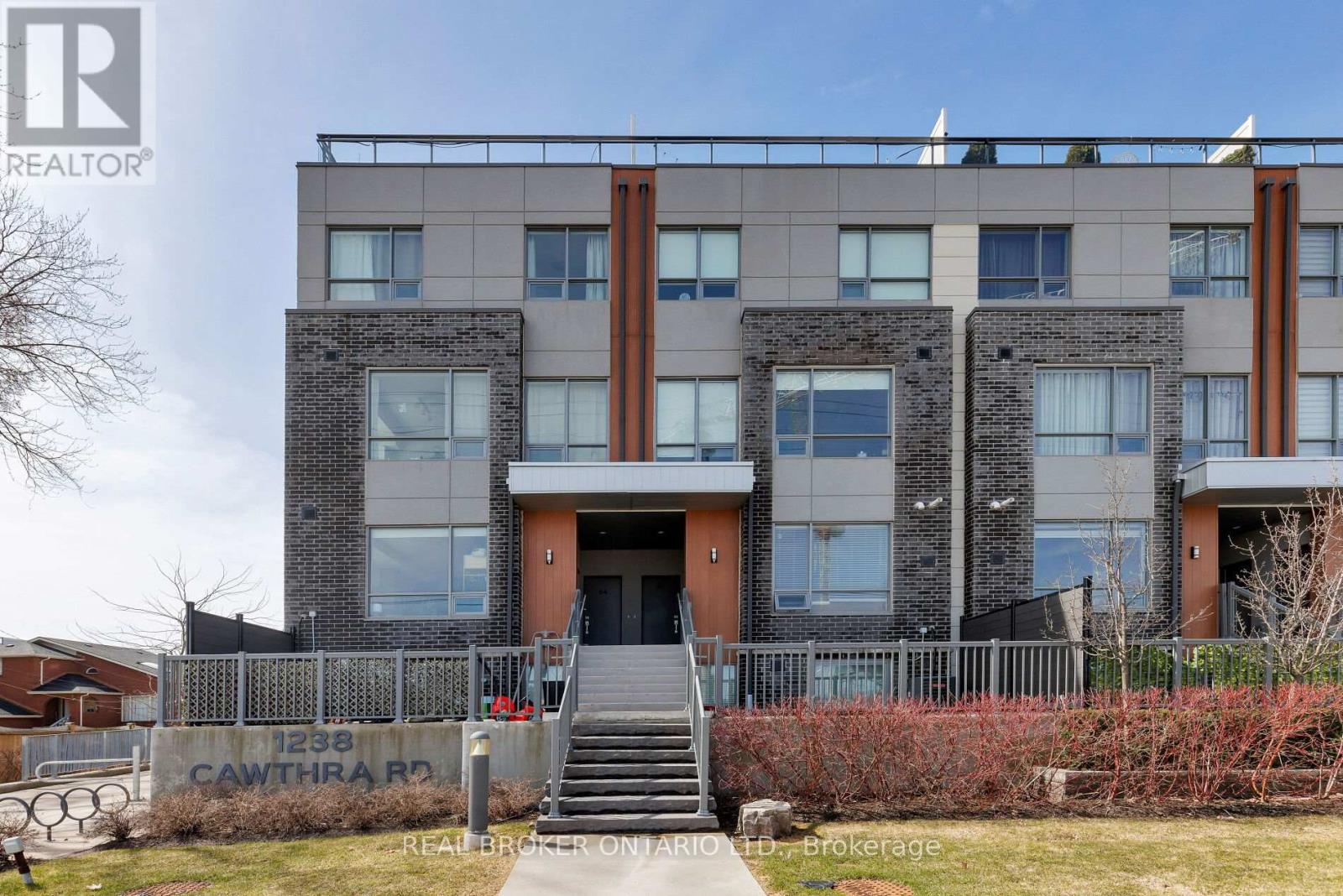 20 - 1238 CAWTHRA ROAD, Mississauga, Ontario