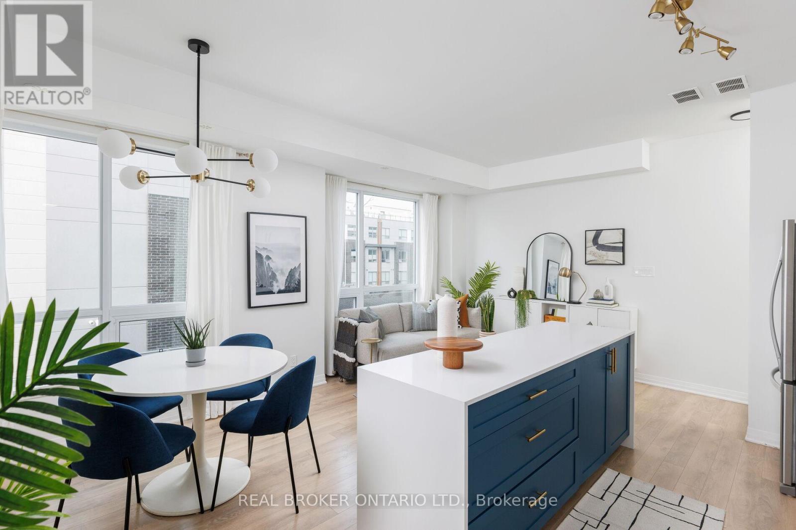 20 - 1238 Cawthra Road, Mississauga (Mineola), Ontario  L5G 0B6 - Photo 2 - W12674084