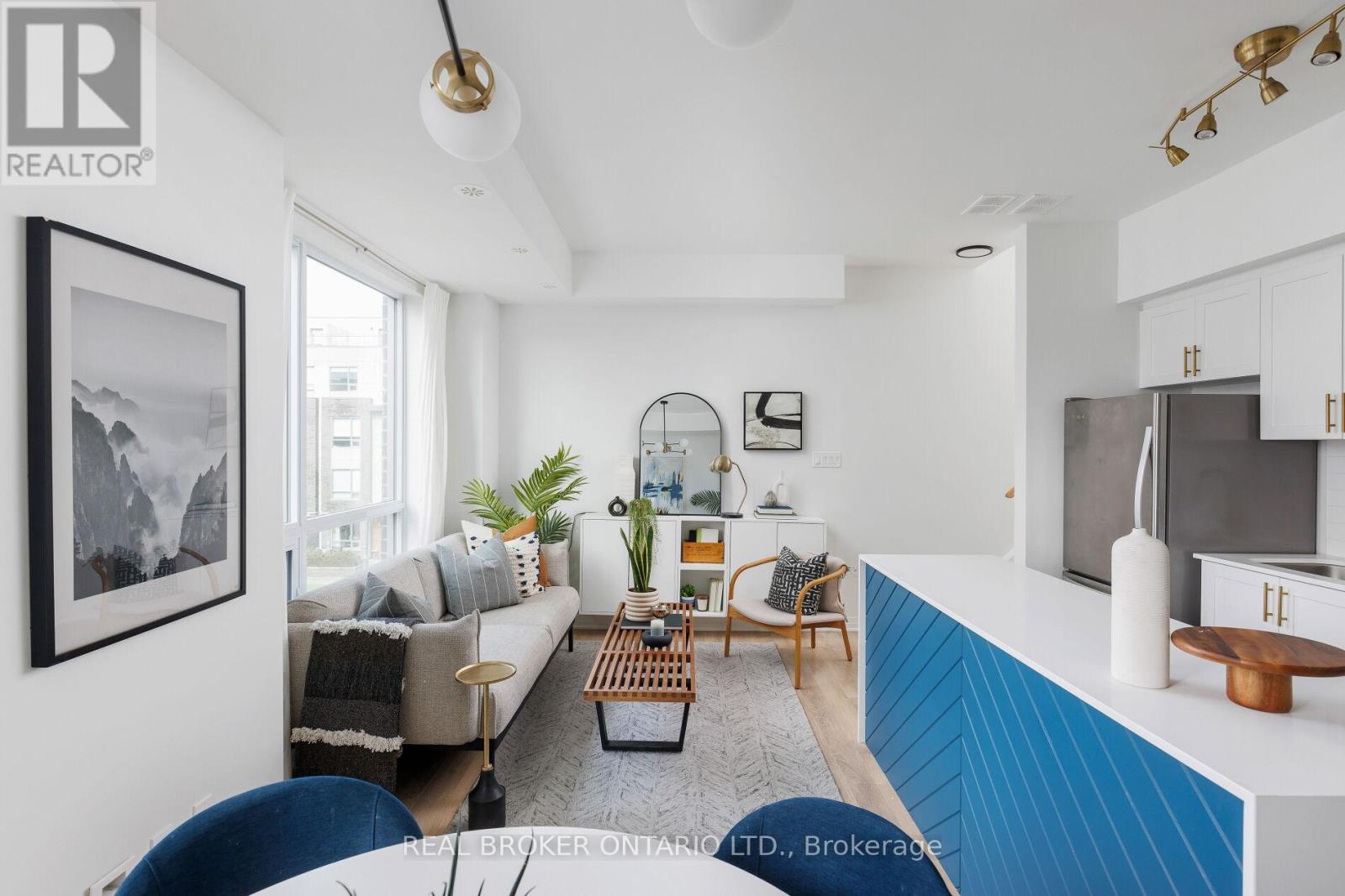 20 - 1238 Cawthra Road, Mississauga (Mineola), Ontario  L5G 0B6 - Photo 5 - W12674084