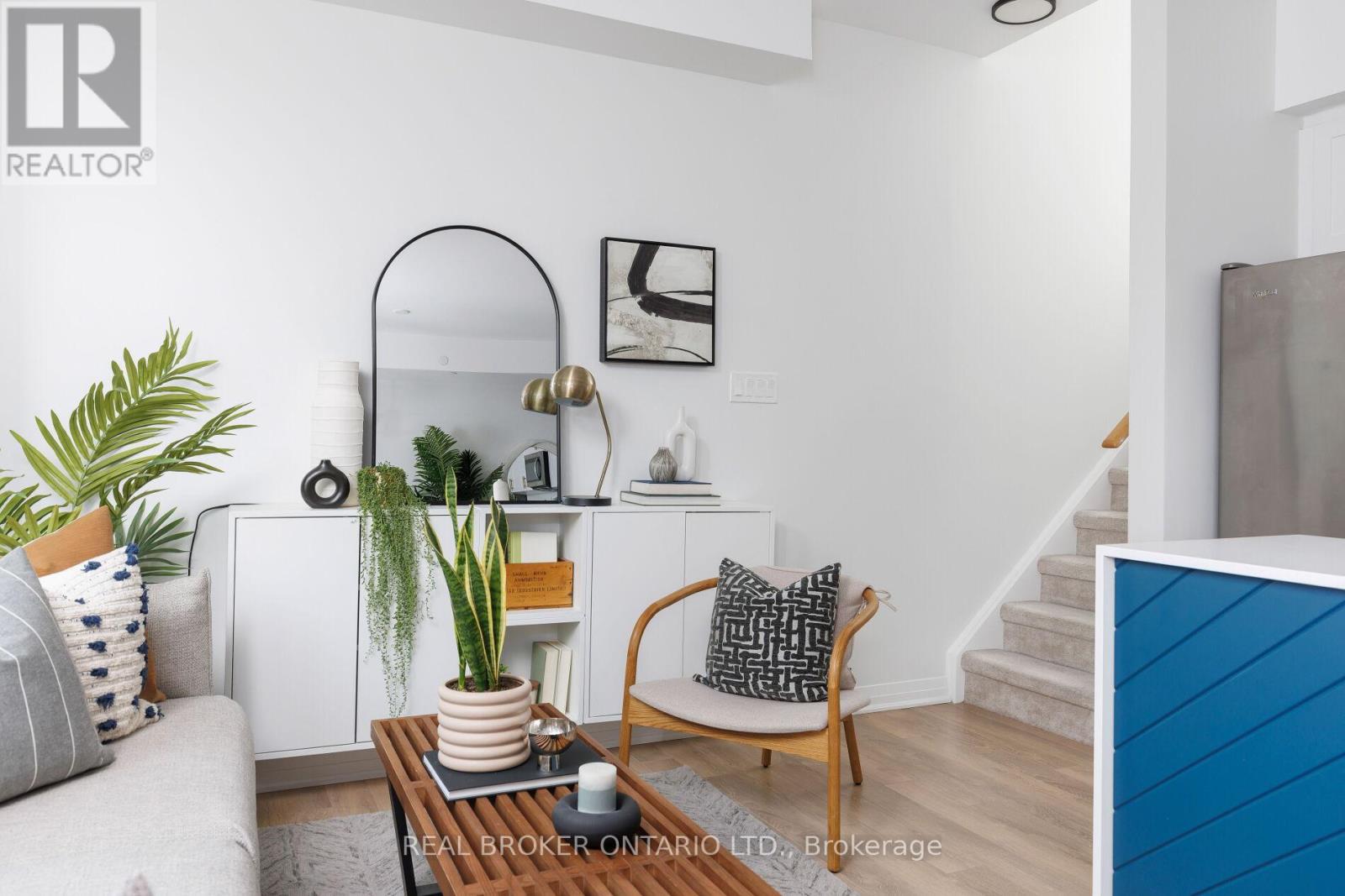 20 - 1238 Cawthra Road, Mississauga (Mineola), Ontario  L5G 0B6 - Photo 8 - W12674084