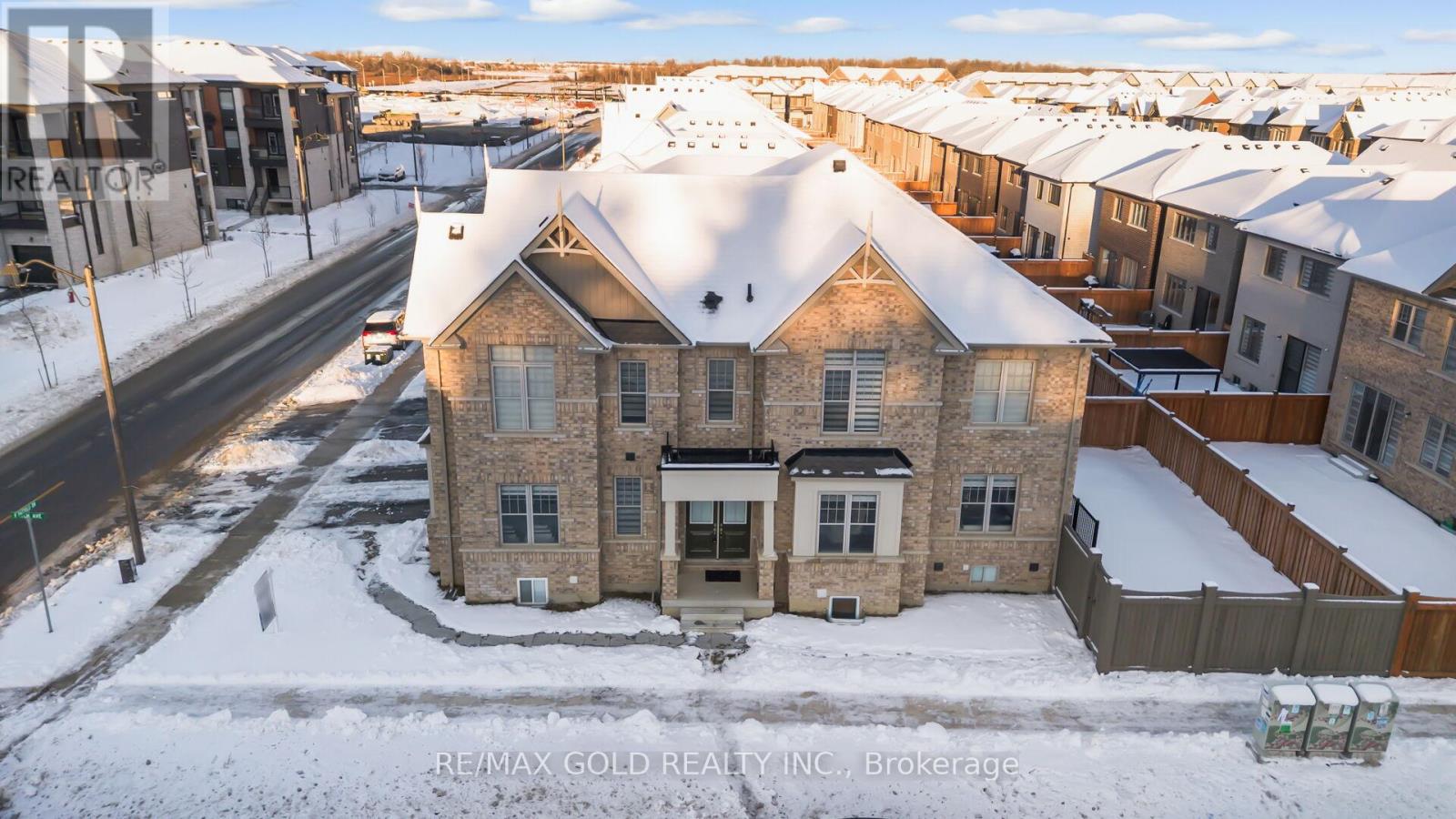 1 Pattulo Drive, Caledon, Ontario  L7C 1Z9 - Photo 2 - W12674096