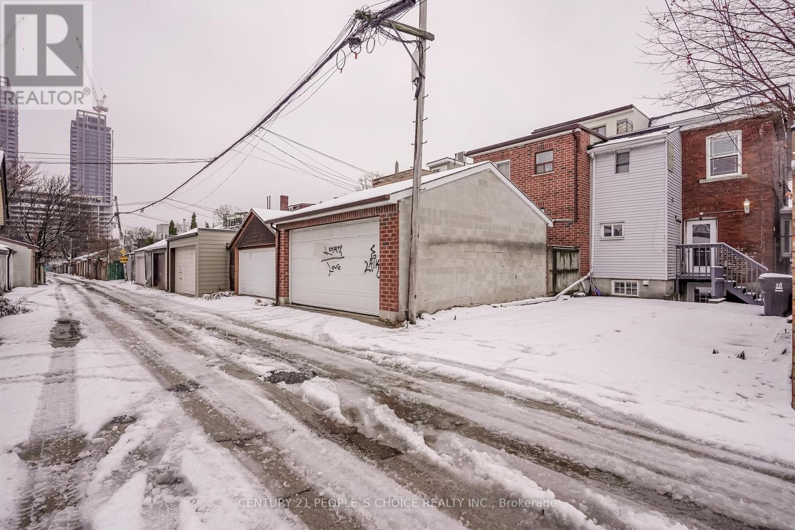 81 Pauline Avenue, Toronto (Dovercourt-Wallace Emerson-Junction), Ontario  M6H 3M7 - Photo 33 - W12674122