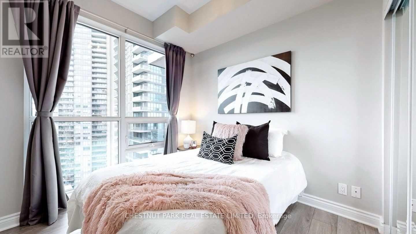 2002 - 2220 Lake Shore Boulevard W, Toronto, Ontario  M8V 0C1 - Photo 15 - W12674164