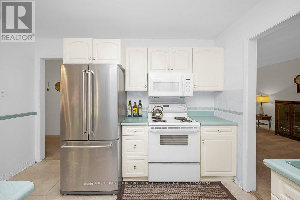 2063 Waters Edge Drive, Oakville (Br Bronte), Ontario  L6L 1A3 - Photo 20 - W12674170