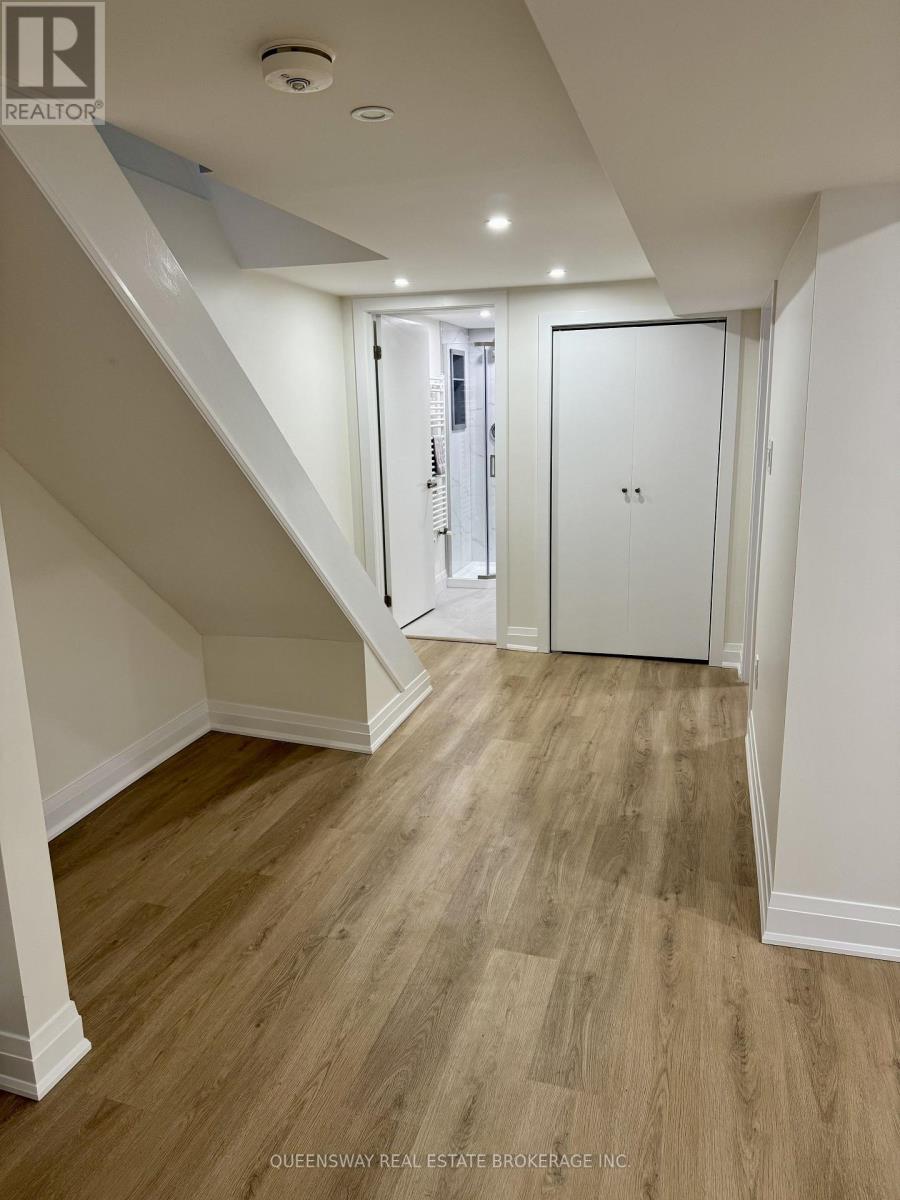 420 Jane Street, Toronto, Ontario  M6S 3Z8 - Photo 34 - W12674178