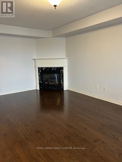 9 - 3045 Gladeside Avenue, Oakville (Go Glenorchy), Ontario  L6M 0R3 - Photo 6 - W12674208