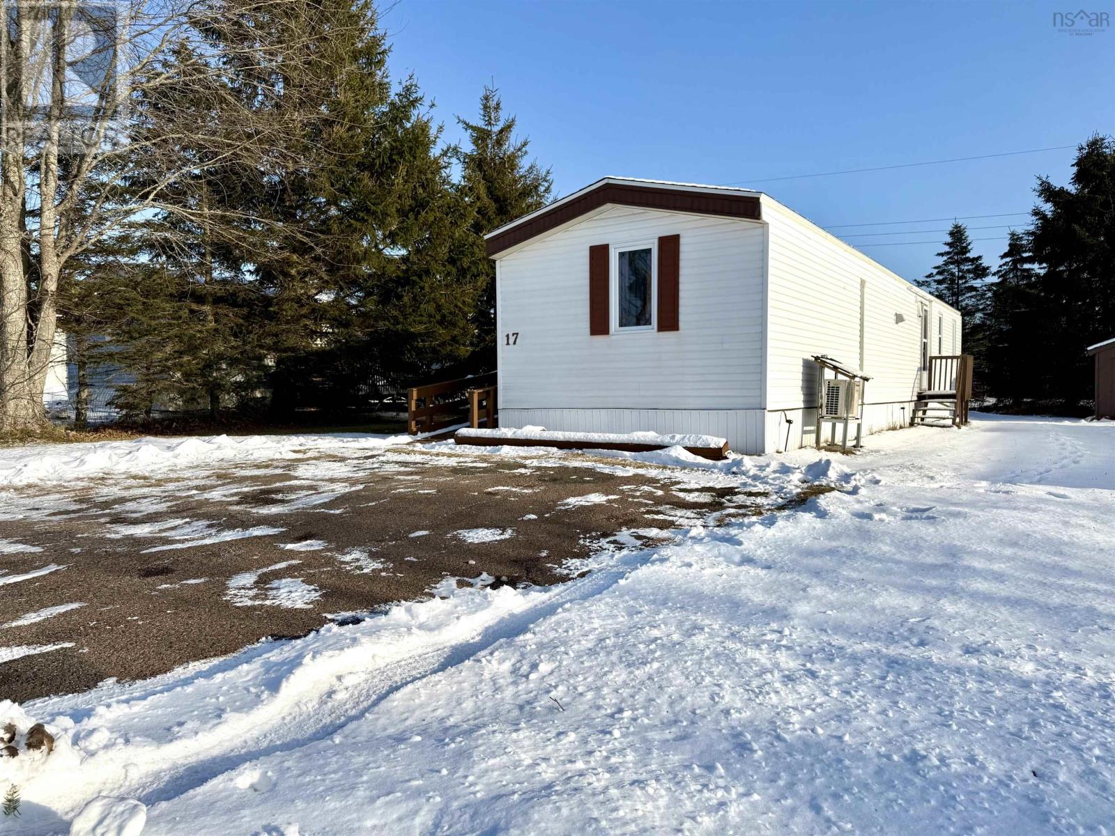 17 Brentwood Estates, Amherst, Nova Scotia  B4H 4G5 - Photo 2 - 202600279