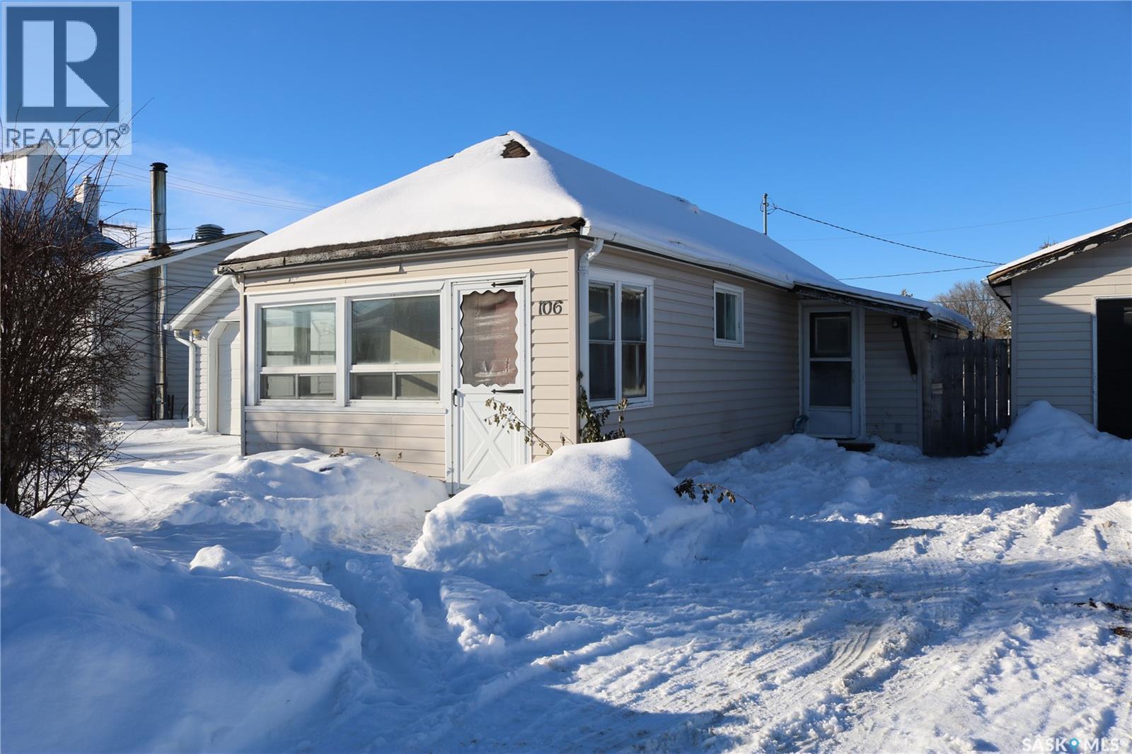 106 Garry Street, Rocanville, Saskatchewan  S0A 3L0 - Photo 2 - SK026400