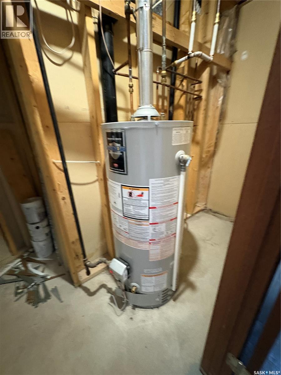 112 2nd Avenue E, Kelvington, Saskatchewan  S0A 1W0 - Photo 24 - SK026398