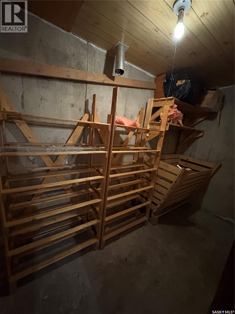 112 2nd Avenue E, Kelvington, Saskatchewan  S0A 1W0 - Photo 26 - SK026398