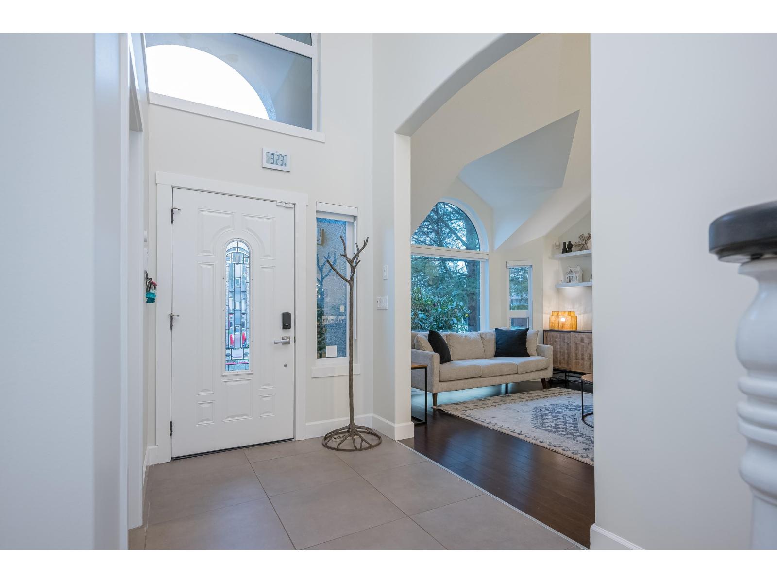 4644 220 Street, Langley, British Columbia  V3A 8E2 - Photo 3 - R3076916