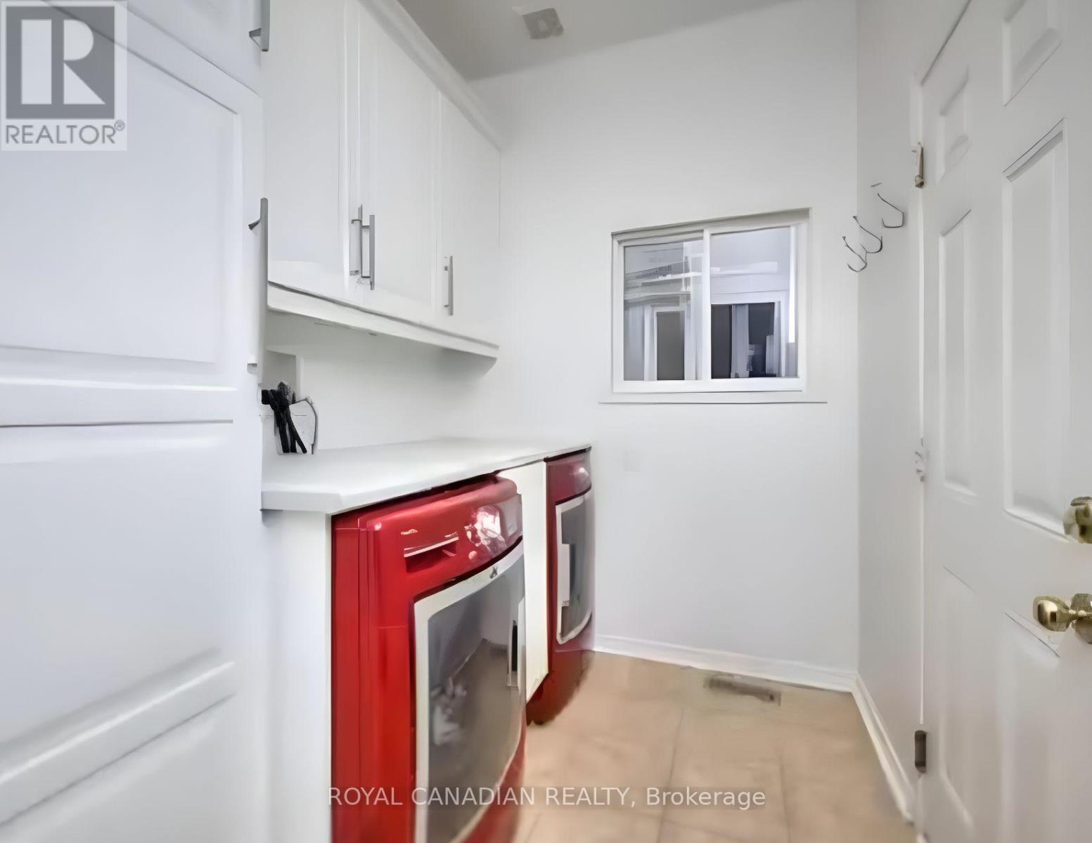 Upper - 501 Topper Woods Crescent, Kitchener, Ontario  N2P 2Y4 - Photo 10 - X12674094