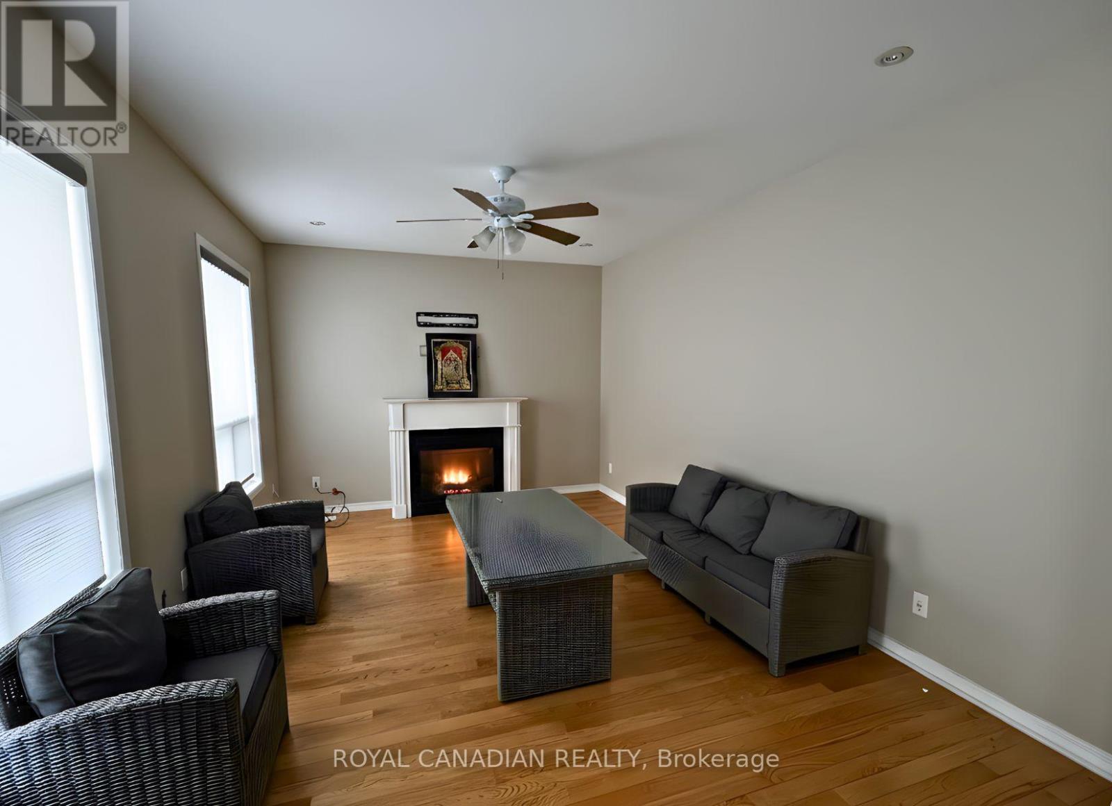 Upper - 501 Topper Woods Crescent, Kitchener, Ontario  N2P 2Y4 - Photo 5 - X12674094
