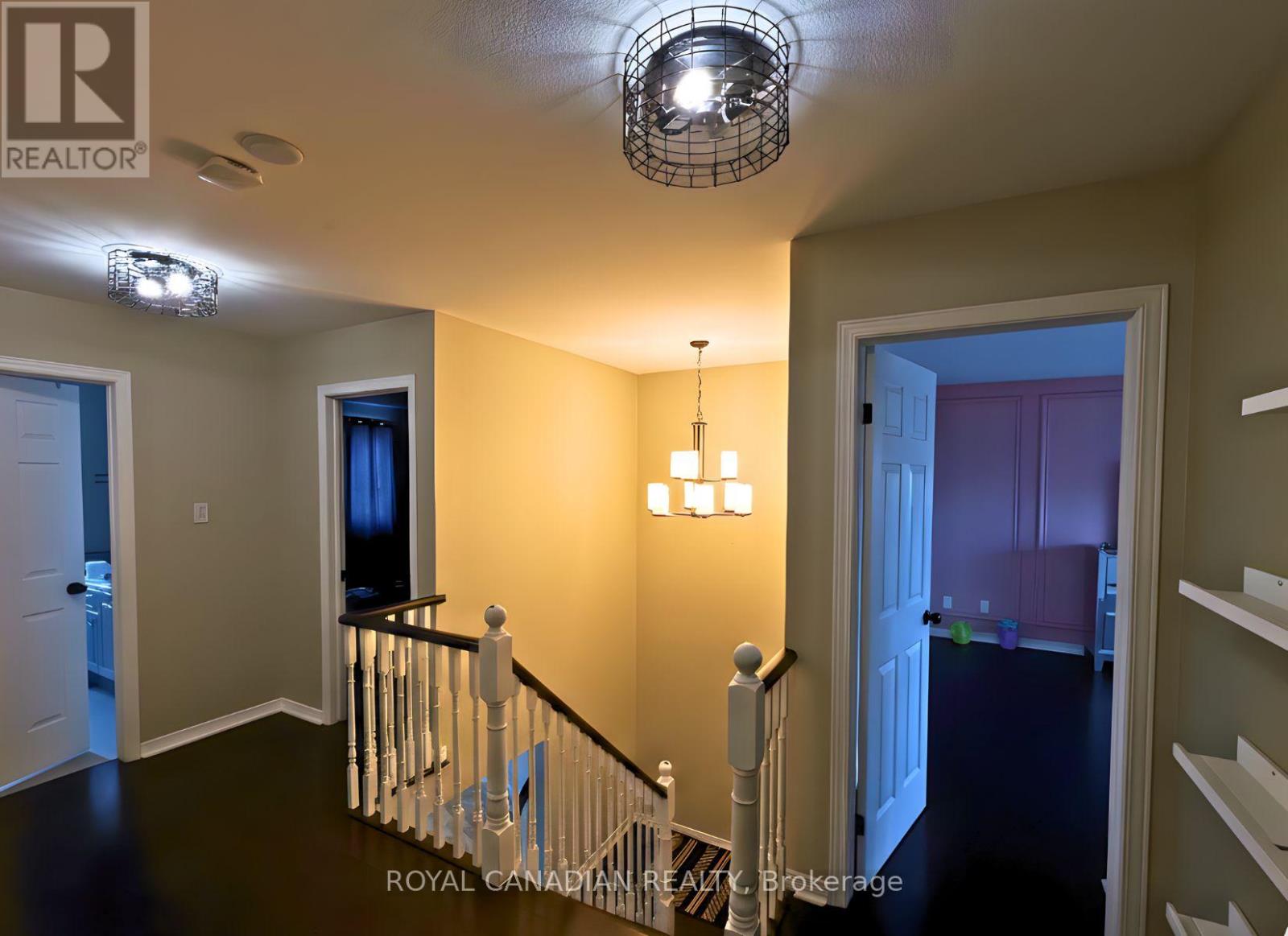 Upper - 501 Topper Woods Crescent, Kitchener, Ontario  N2P 2Y4 - Photo 7 - X12674094