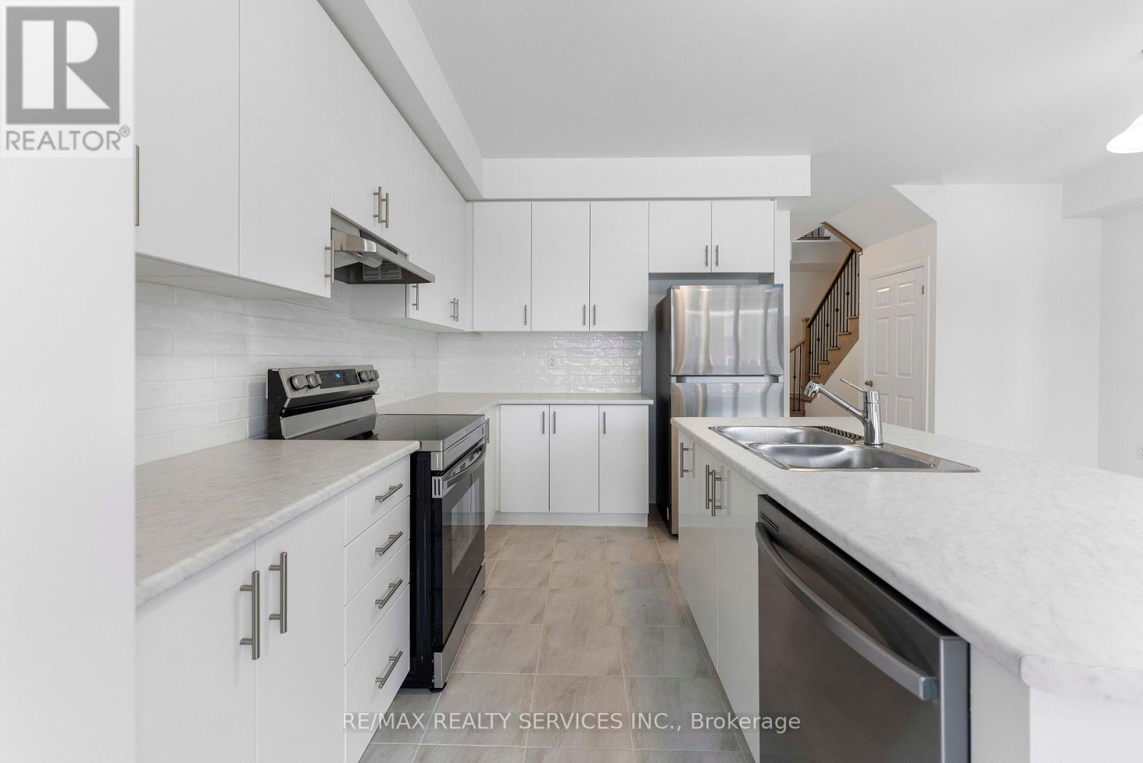 137 Gillespie Drive, Brantford, Ontario  N3T 0K8 - Photo 8 - X12674108