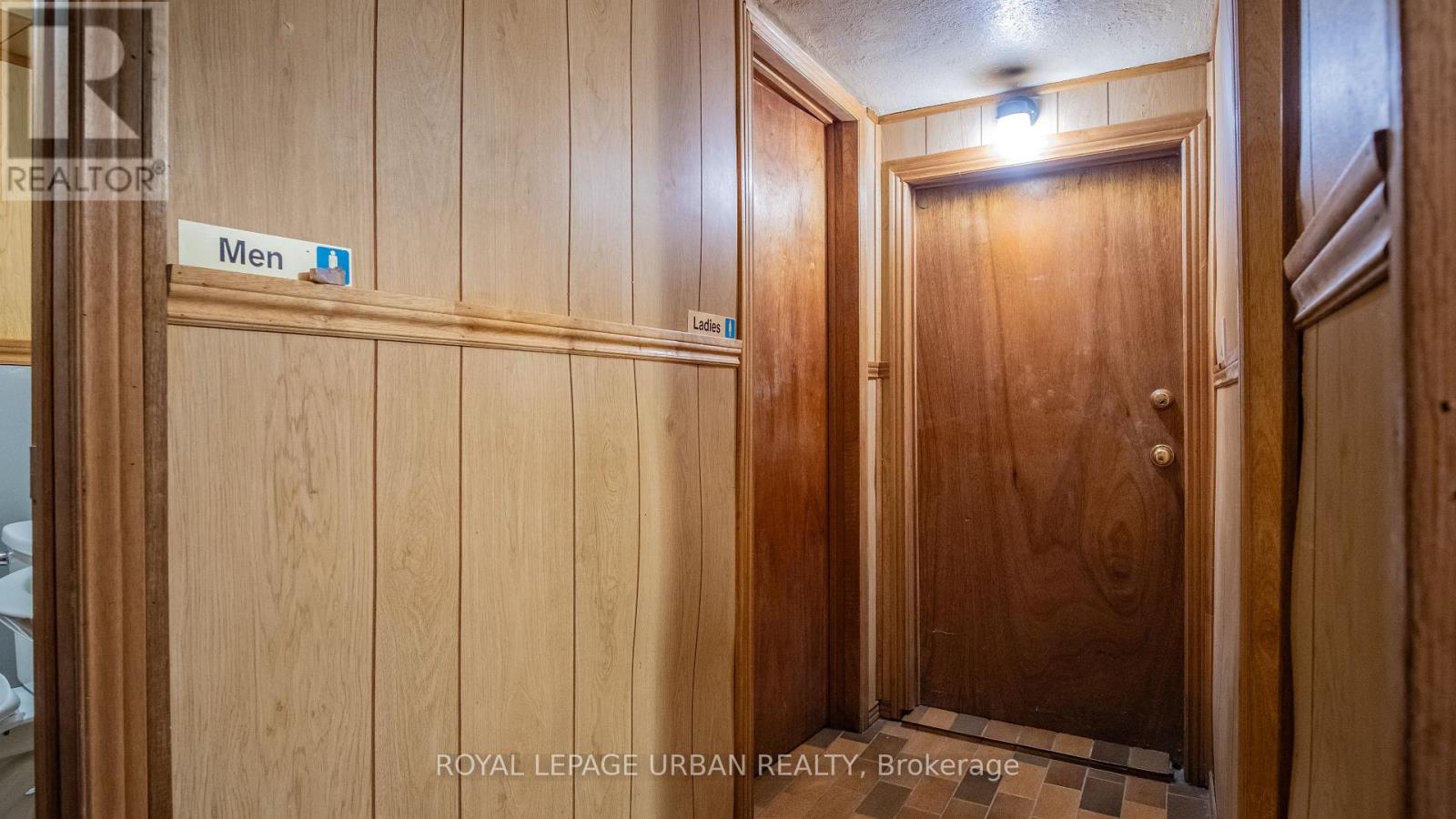 976 Main Street E, Hamilton, Ontario  L8M 1M8 - Photo 24 - X12674140