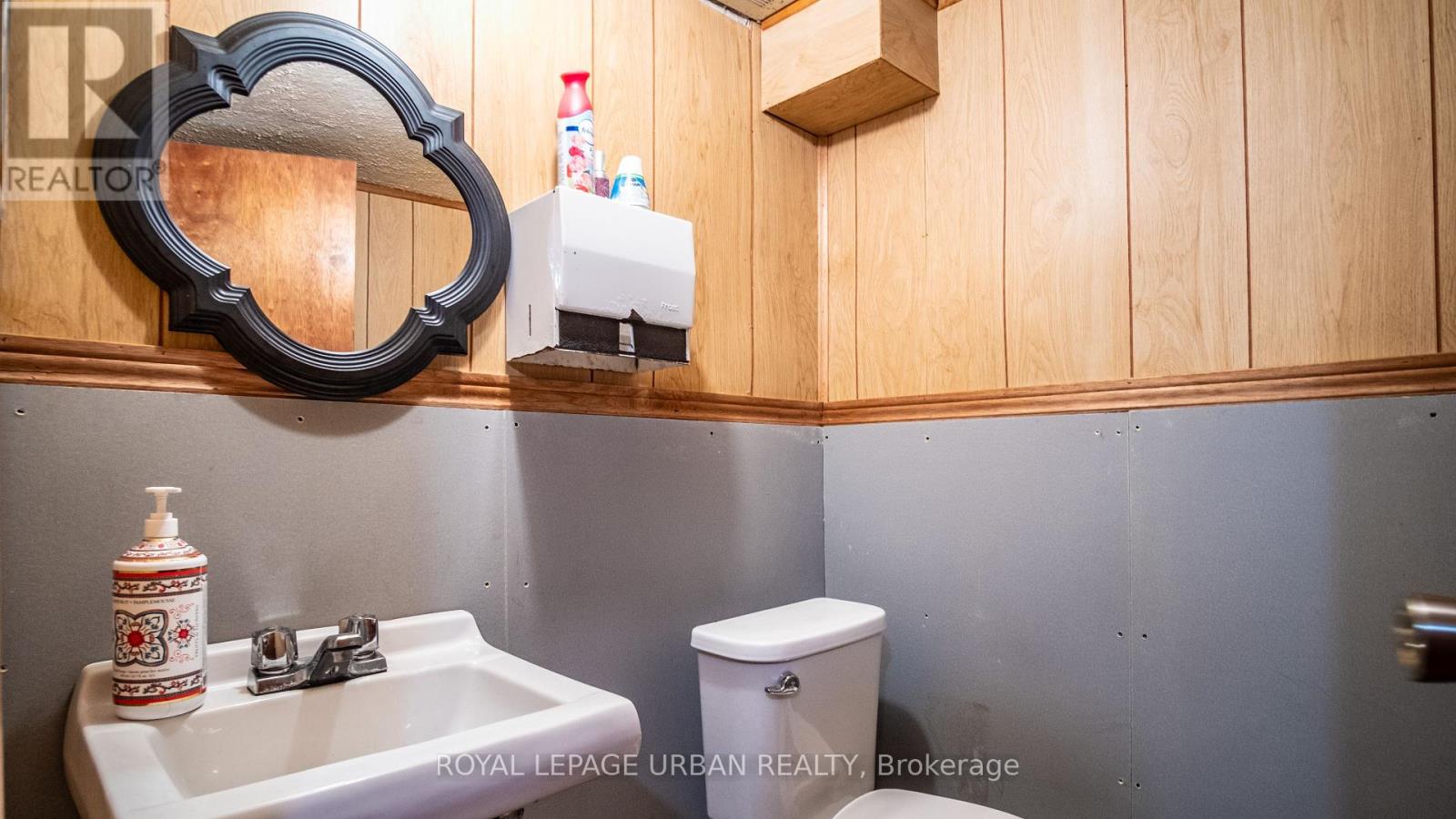 976 Main Street E, Hamilton, Ontario  L8M 1M8 - Photo 25 - X12674140