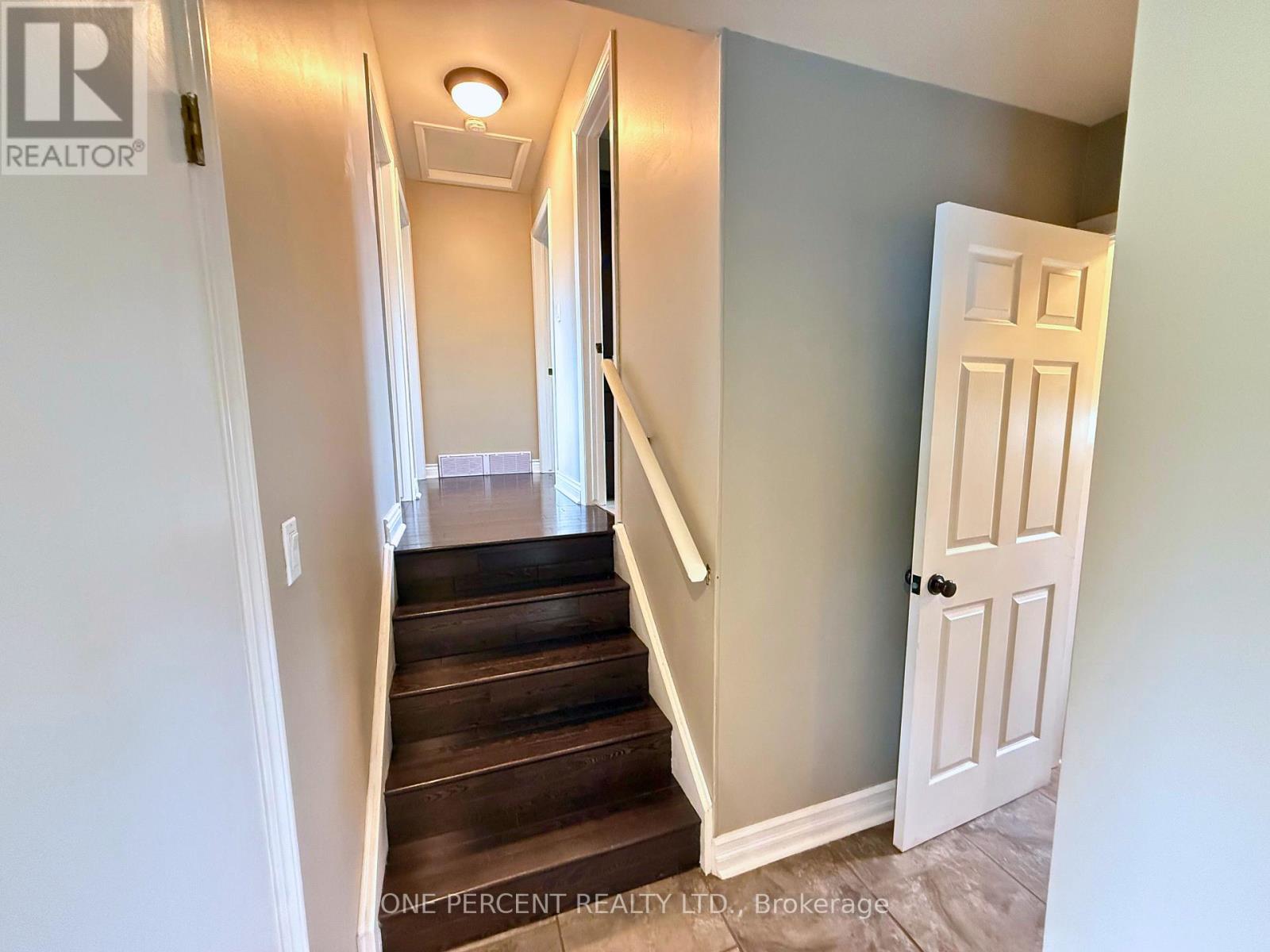 978 Ferndale Avenue, Fort Erie (Crescent Park), Ontario  L2A 5S8 - Photo 12 - X12674168