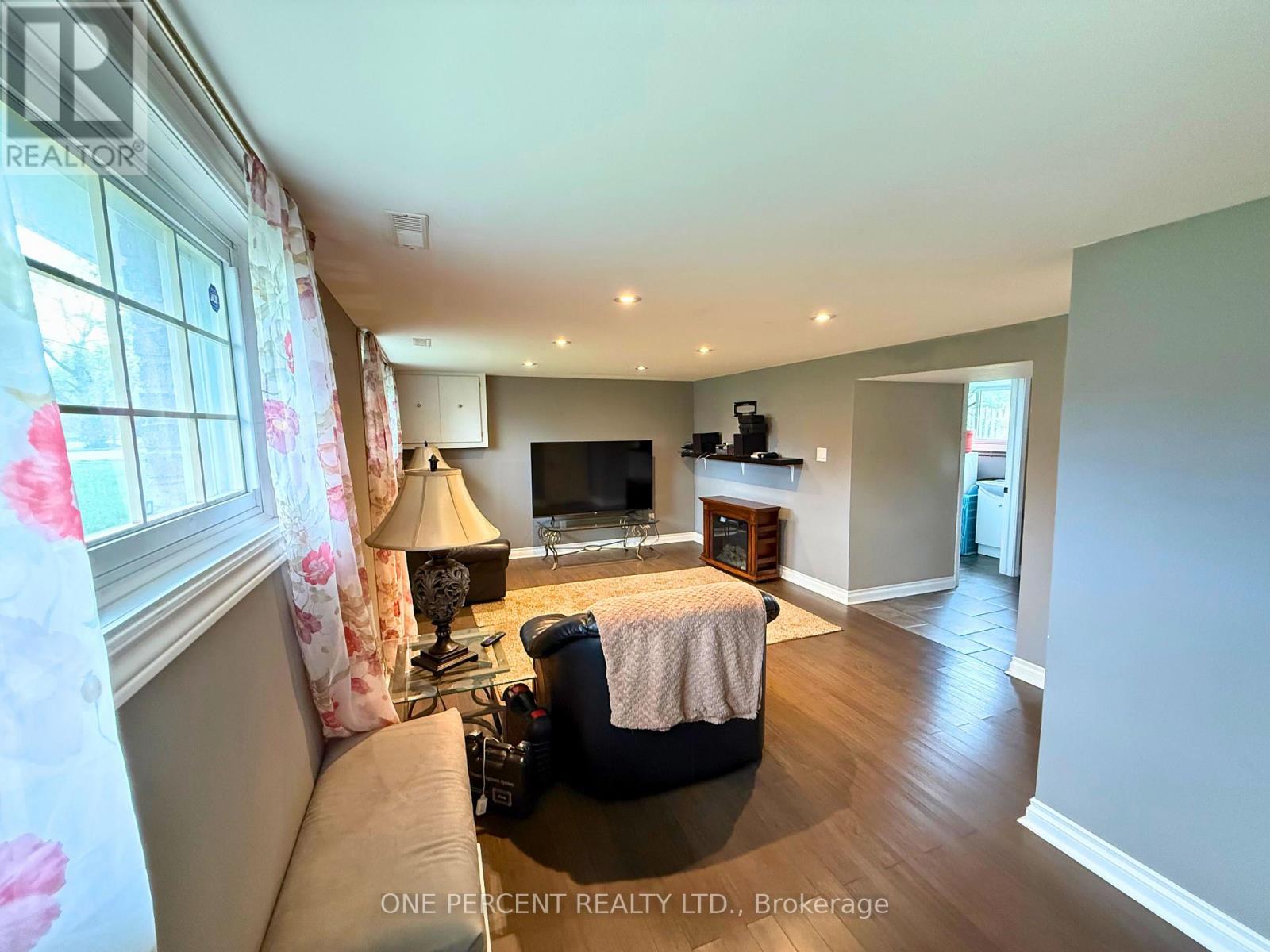 978 Ferndale Avenue, Fort Erie (Crescent Park), Ontario  L2A 5S8 - Photo 15 - X12674168