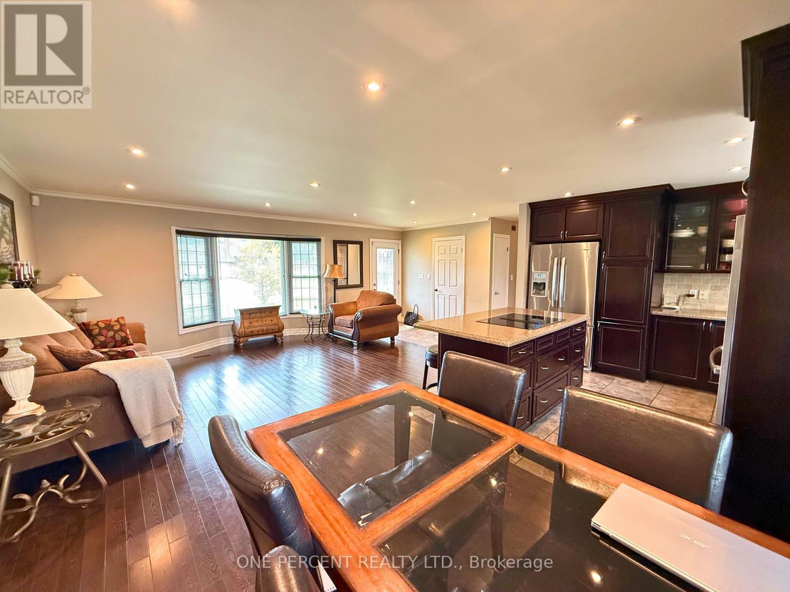 978 Ferndale Avenue, Fort Erie (Crescent Park), Ontario  L2A 5S8 - Photo 6 - X12674168