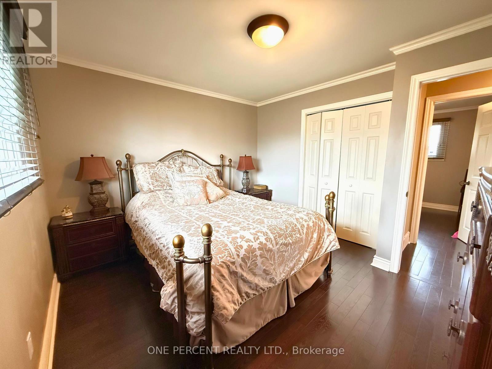 978 Ferndale Avenue, Fort Erie (Crescent Park), Ontario  L2A 5S8 - Photo 8 - X12674168