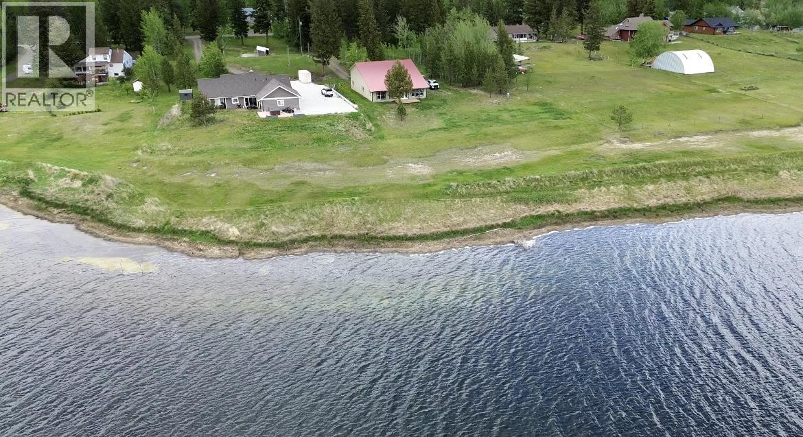 5574 Lakeside Court, 100 Mile House, British Columbia  V0K 2E1 - Photo 33 - R3075853