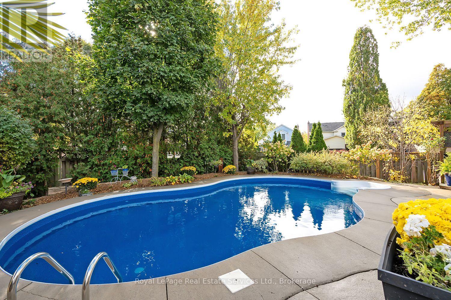 1544 Greenbriar Drive, Oakville, Ontario  L6M 1Y5 - Photo 40 - W12533520