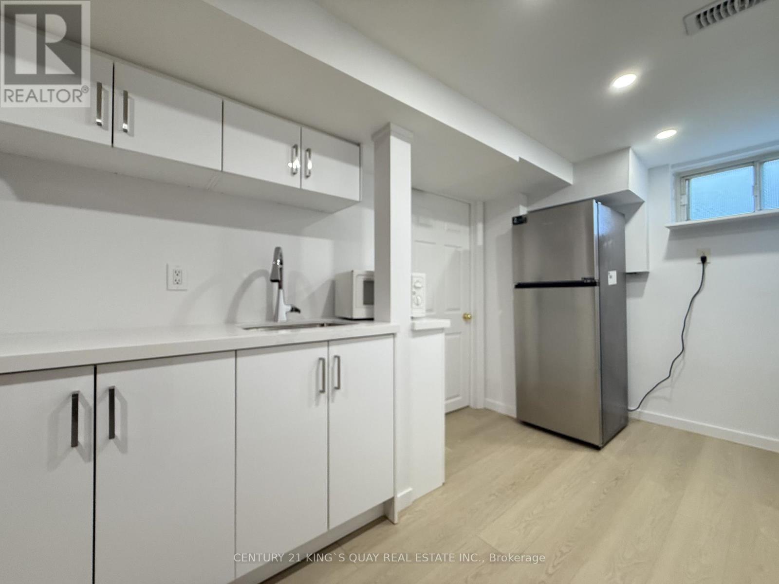 Ll - 357 Taylor Mills Drive N, Richmond Hill, Ontario  L4C 2T8 - Photo 1 - N12659918