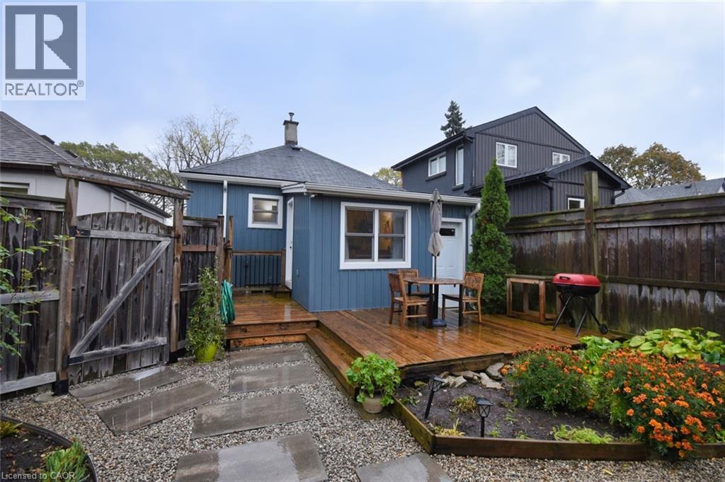 206 East 8th Street, Hamilton, Ontario  L9A 3L8 - Photo 4 - 40784229