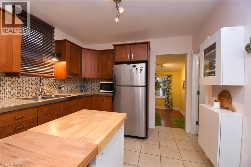 206 East 8th Street, Hamilton, Ontario  L9A 3L8 - Photo 19 - 40784229