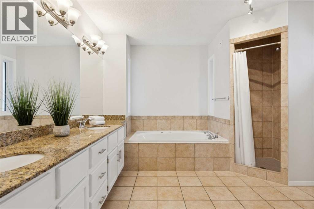 2208 Sirocco Drive Sw, Calgary, Alberta  T3H 2T9 - Photo 30 - A2275448