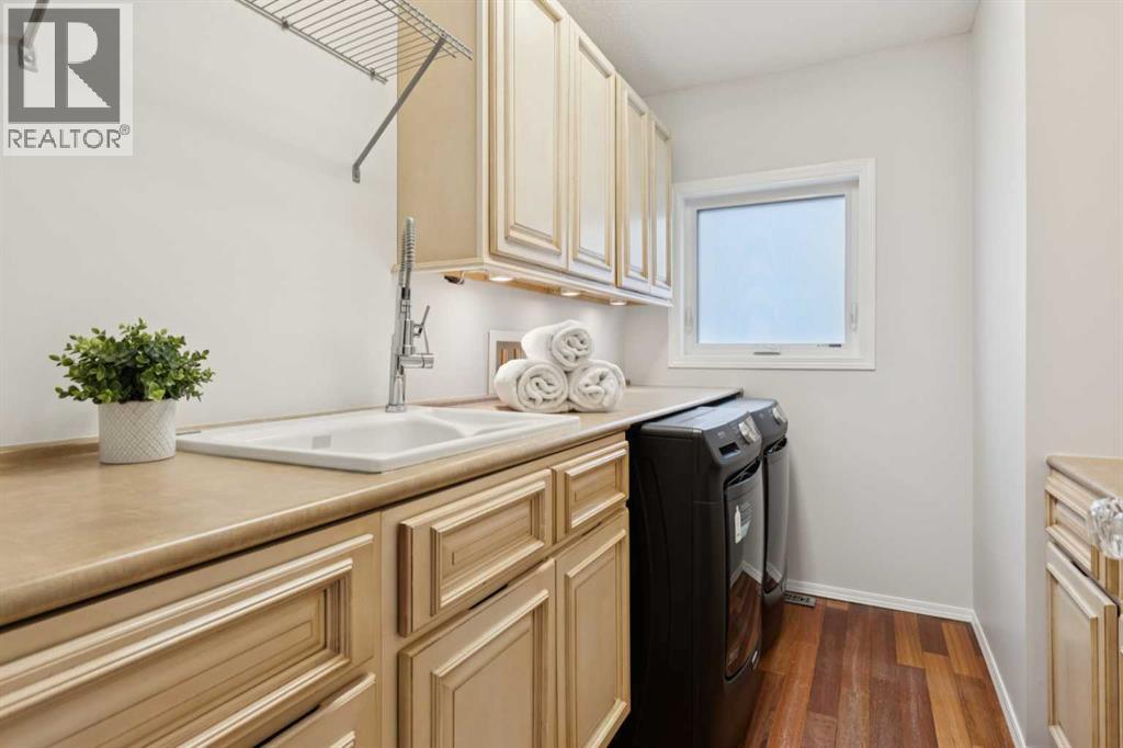 2208 Sirocco Drive Sw, Calgary, Alberta  T3H 2T9 - Photo 21 - A2275448