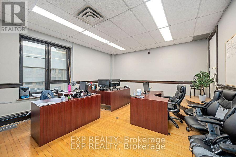 353 Richmond Street, London East (East K), Ontario  N6A 3C2 - Photo 13 - X12674232