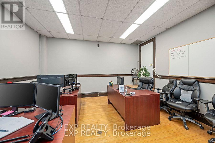 353 Richmond Street, London East (East K), Ontario  N6A 3C2 - Photo 14 - X12674232