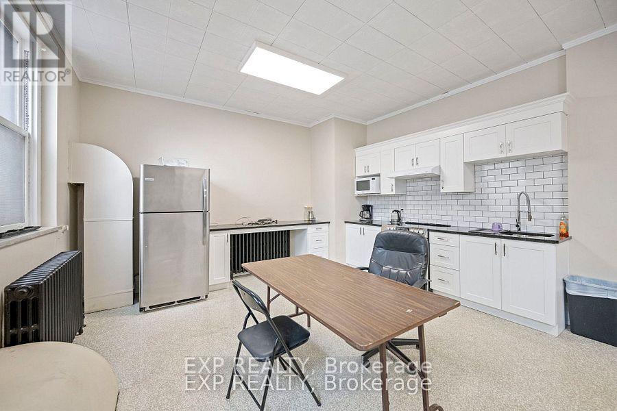 353 Richmond Street, London East (East K), Ontario  N6A 3C2 - Photo 19 - X12674232