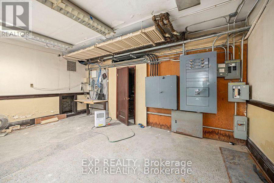 353 Richmond Street, London East (East K), Ontario  N6A 3C2 - Photo 22 - X12674232