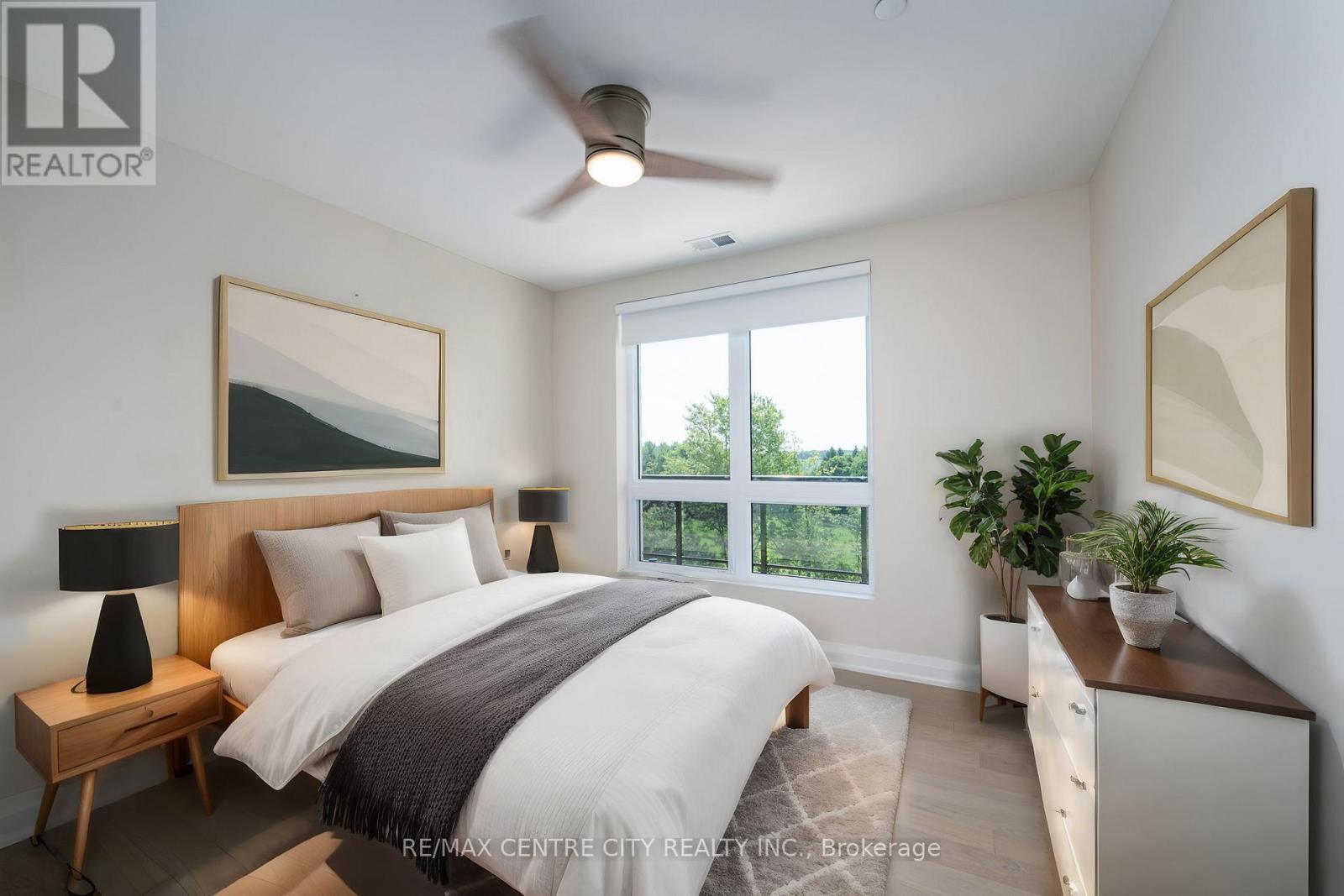 404 - 1975 Fountain Grass Drive, London South, Ontario  N6K 0M3 - Photo 4 - X12674278