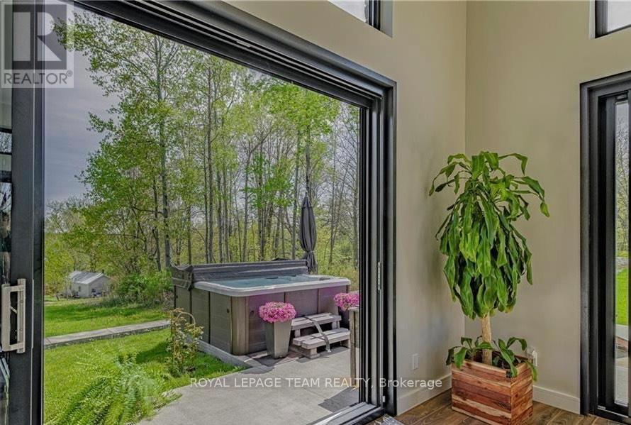 8 Headlands Way, Leeds And The Thousand Islands, Ontario  K0E 1R0 - Photo 11 - X12674254