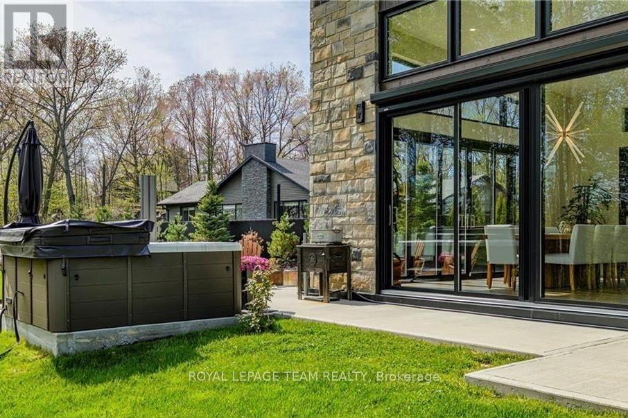 8 Headlands Way, Leeds And The Thousand Islands, Ontario  K0E 1R0 - Photo 16 - X12674254