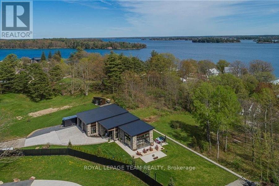 8 Headlands Way, Leeds And The Thousand Islands, Ontario  K0E 1R0 - Photo 2 - X12674254