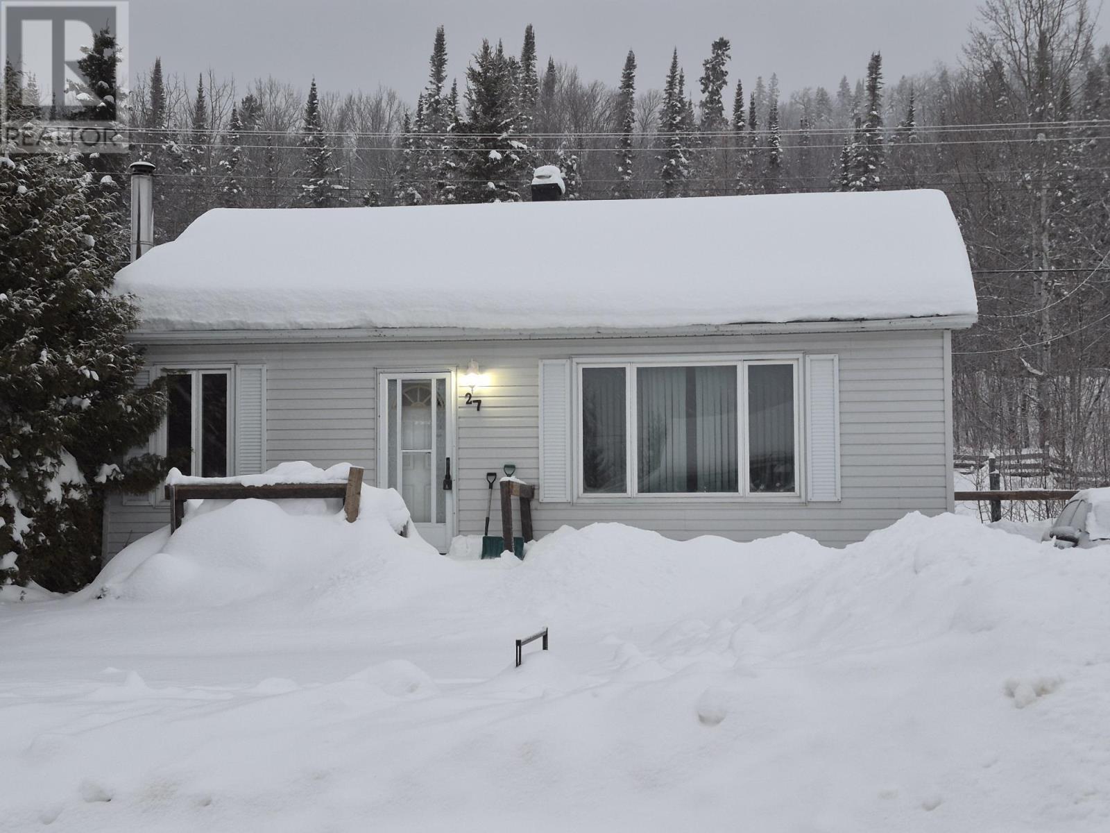 27 Warbler Drive, Manitouwadge, Ontario