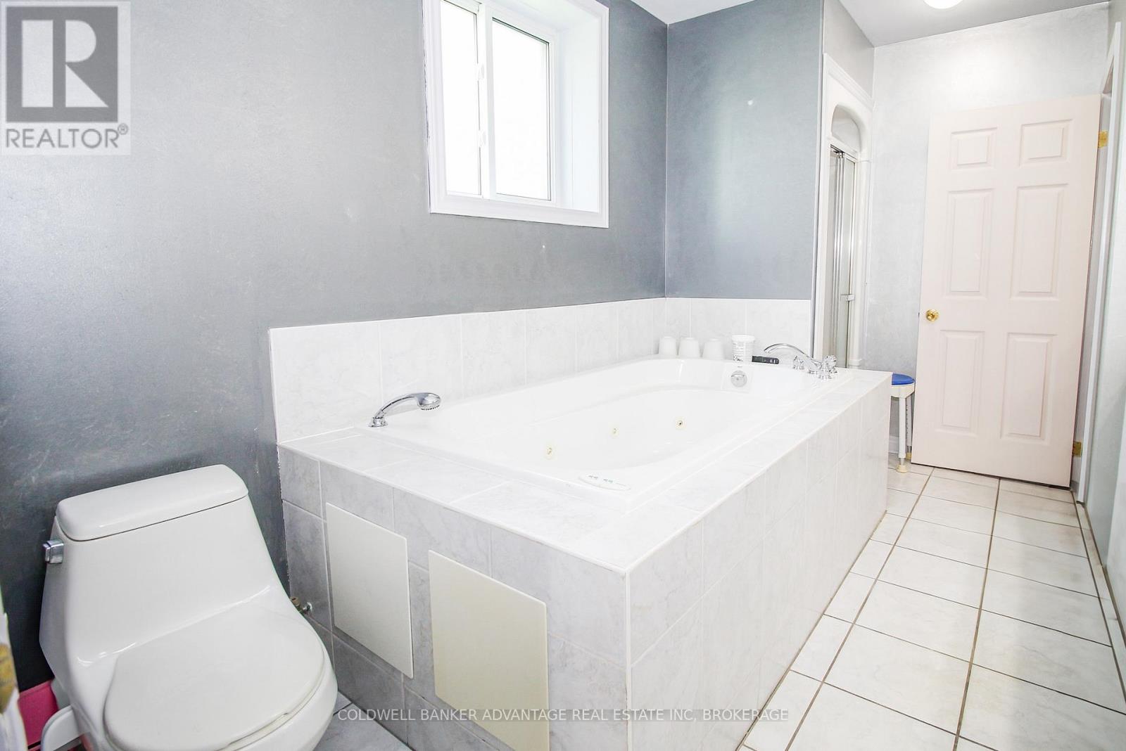 40 Gretel Drive, Welland, Ontario  L3C 7H6 - Photo 24 - X12674220