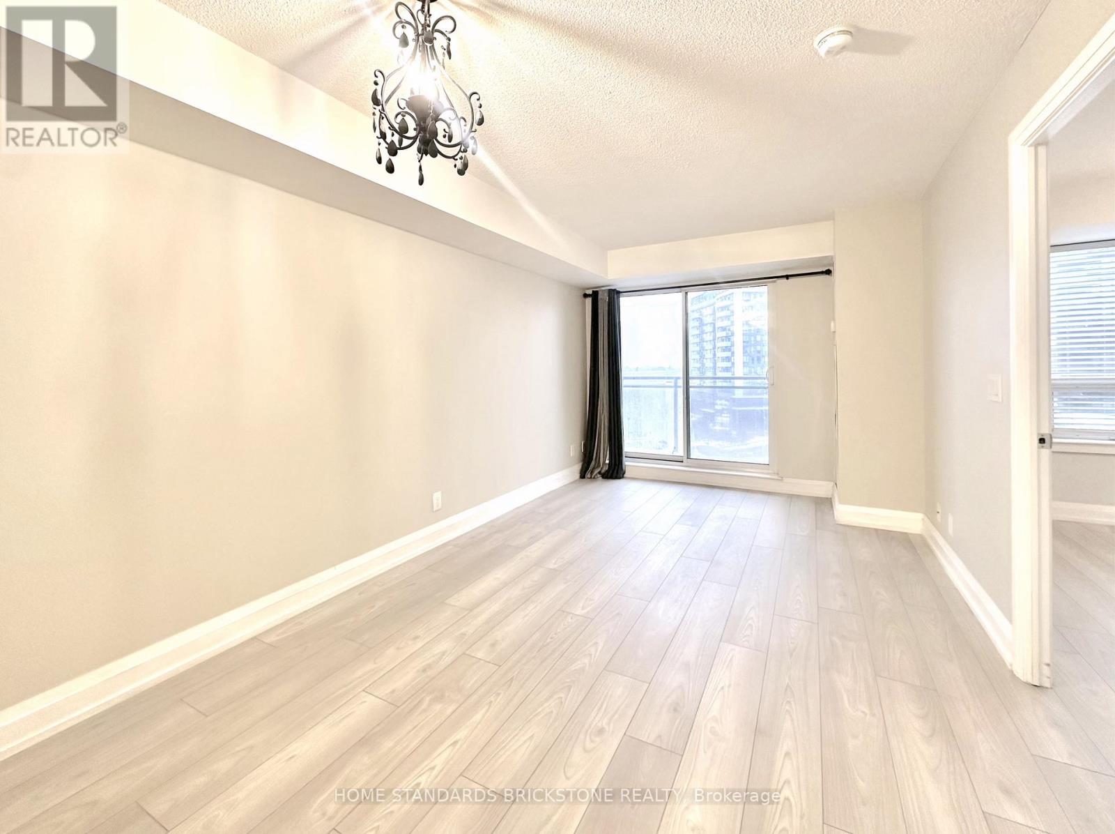 603 - 1070 Sheppard Avenue W, Toronto, Ontario  M3J 0G8 - Photo 2 - W12596504