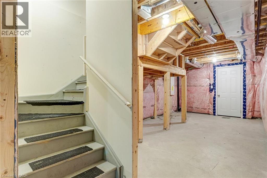 300 Skinner Road Unit# Upper, Hamilton, Ontario  L8B 1X2 - Photo 47 - 40796387