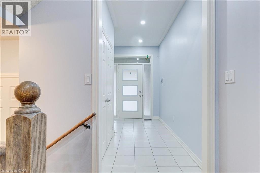 300 Skinner Road Unit# Upper, Hamilton, Ontario  L8B 1X2 - Photo 9 - 40796387