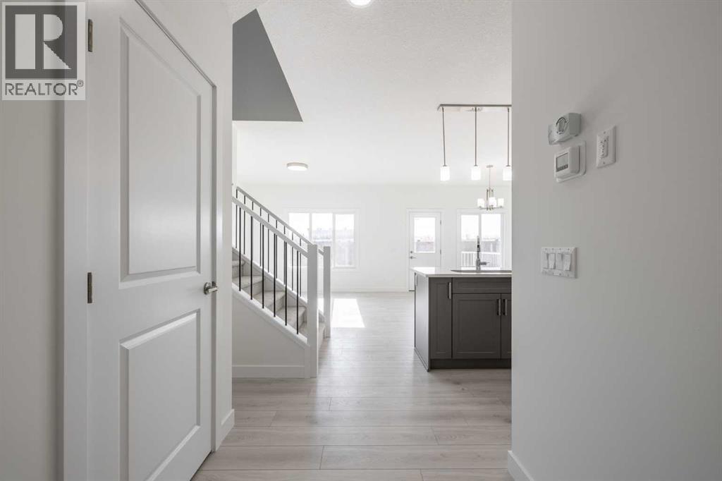 89 Sora Gardens Se, Calgary, Alberta  T2A 7Y2 - Photo 7 - A2273760