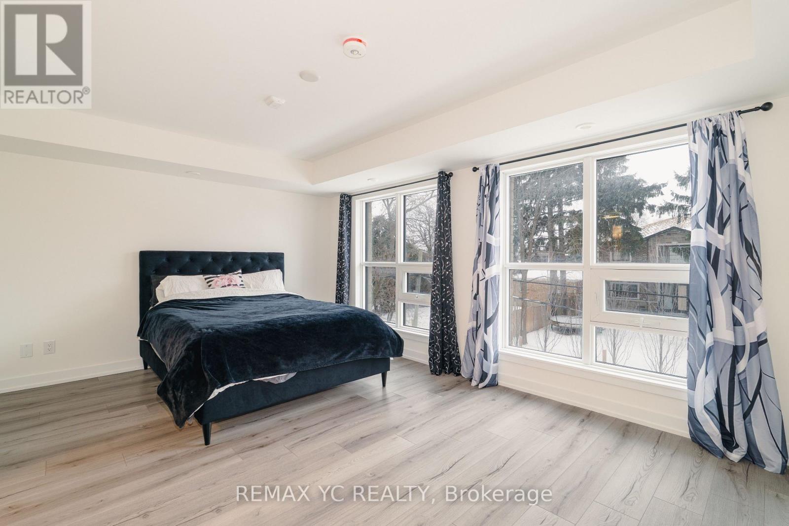 Th20 - 851 Sheppard Avenue W, Toronto, Ontario  M3H 0G2 - Photo 13 - C12674236