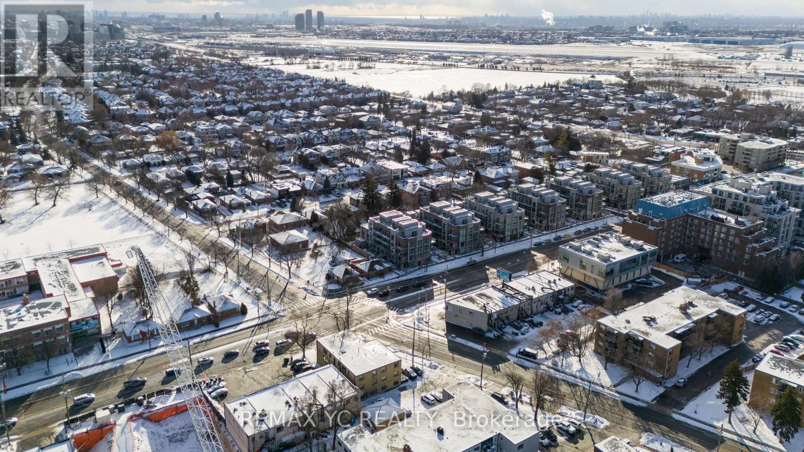 Th20 - 851 Sheppard Avenue W, Toronto, Ontario  M3H 0G2 - Photo 45 - C12674236