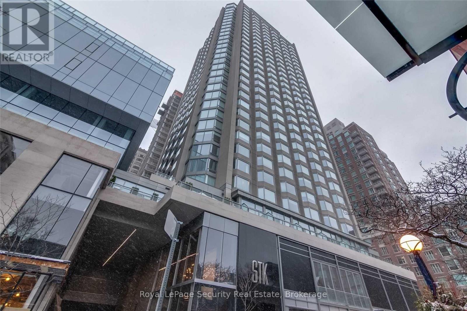 2113 - 155 Yorkville Avenue, Toronto, Ontario  M5R 1C4 - Photo 1 - C12674264